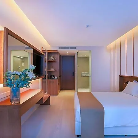 Radisson Larnaca 3*