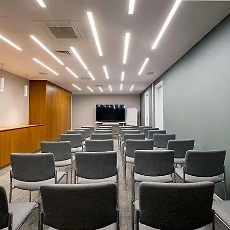 Radisson Larnaca Livadhia