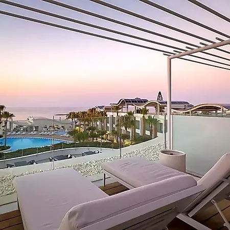 Hotel Radisson Larnaca Livadhia