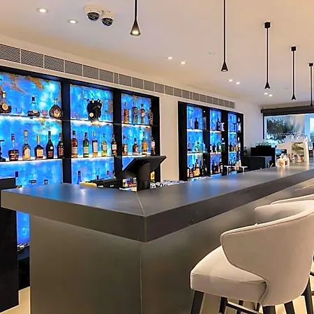 Radisson Larnaca 3*