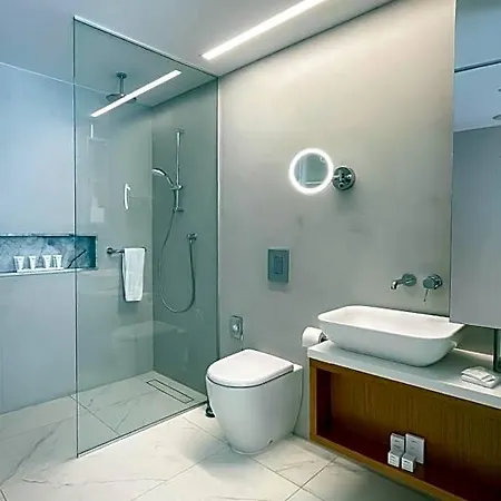 Radisson Larnaca Hotel Livadhia