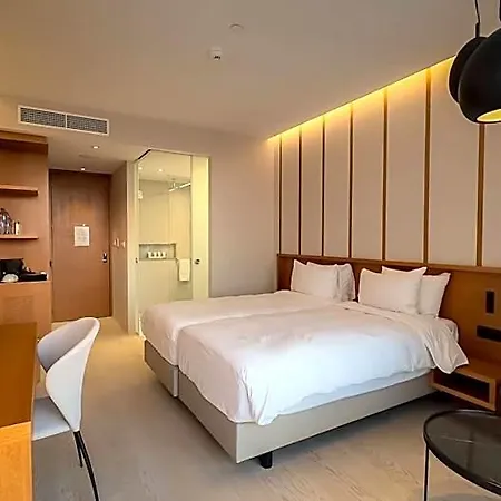 Radisson Larnaca Hotel Livadhia