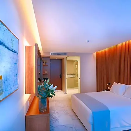 Hotel Radisson Larnaca Livadhia
